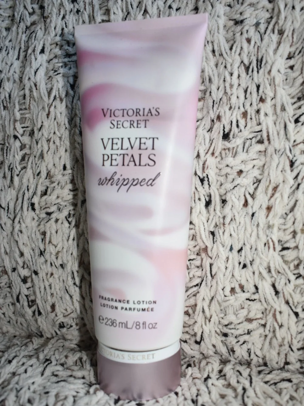 Velvet Petals Whipped Lotion — Pink & White